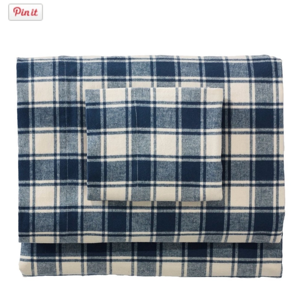L.L. Bean king size flannel sheet set flat fitted pillowcase